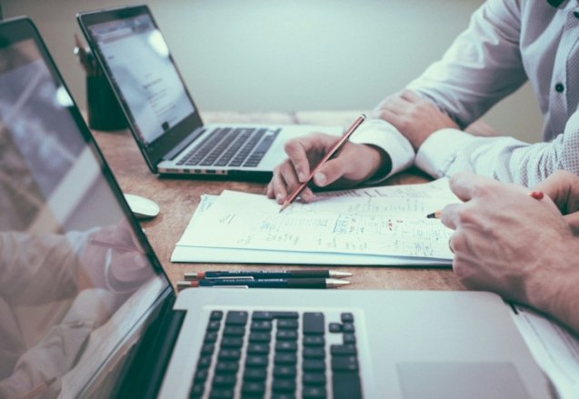 How much does a website cost for a service business: practical cost planning